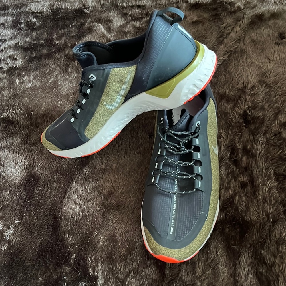 Men’s Water Repellant Training Shoe